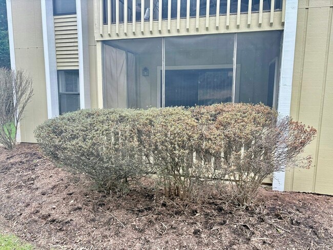 110 Heywood Rd in Arden, NC - Building Photo - Building Photo