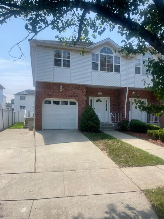 0 Shiel Ave in Staten Island, NY - Building Photo