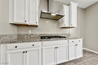 7205 Pine Bridge Ct in Las Vegas, NV - Building Photo - Building Photo