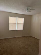 1976 Willow Wood Dr in Kissimmee, FL - Building Photo - Building Photo