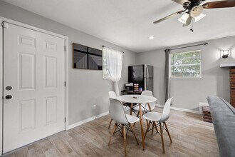 4314 E Henry Ave in Tampa, FL - Building Photo - Building Photo