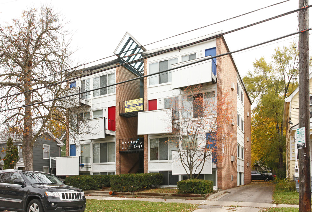 Canterbury Lodge Apartments in Ann Arbor, MI - Building Photo