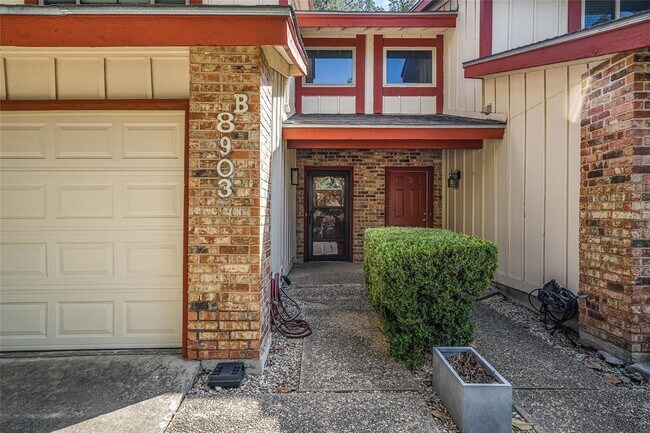 8903 Trone Cir in Austin, TX - Building Photo - Building Photo