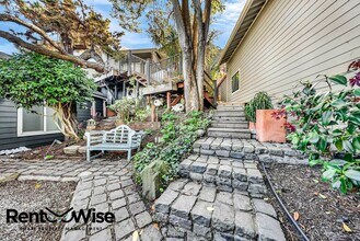 130-136-136 Mullen Ave in San Francisco, CA - Building Photo - Building Photo