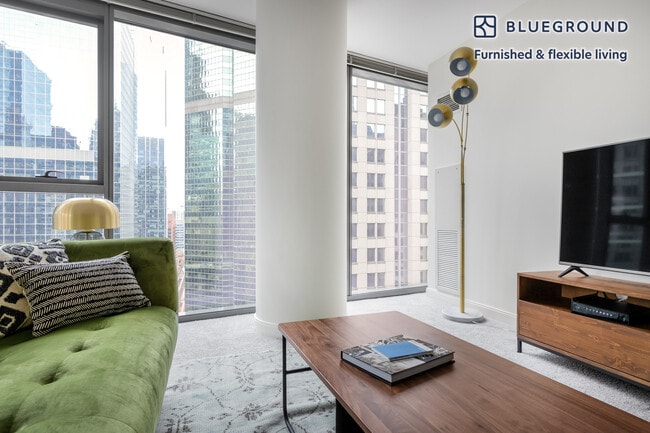 210 N Wells St in Chicago, IL - Building Photo - Building Photo