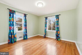 3217 Gumwood Dr in Hyattsville, MD - Building Photo - Building Photo