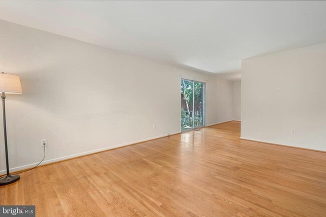 2623 Depaul Dr in Vienna, VA - Building Photo - Building Photo