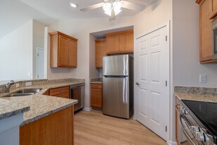 Wales Crossing in North Canton, OH - Building Photo