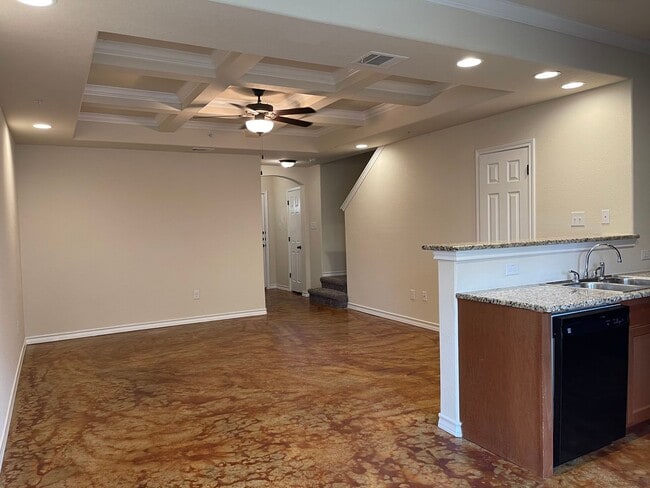 6411 Melanzane Ave in San Antonio, TX - Building Photo - Building Photo