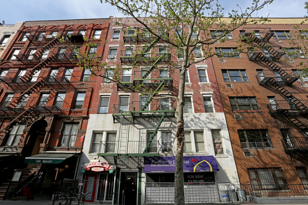 103 Saint Marks Pl in New York, NY - Foto de edificio