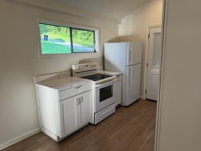2637 Woodlawn Dr in Monroeville, PA - Building Photo - Building Photo