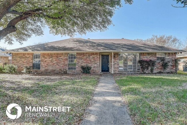 property at 1004 Birchwood Ln