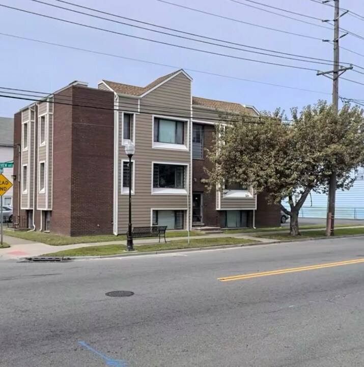 100 Lakeview Ave-Unit -3B in Clifton, NJ - Foto de edificio