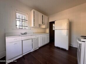 3728 Silver St in Jacksonville, FL - Building Photo - Building Photo