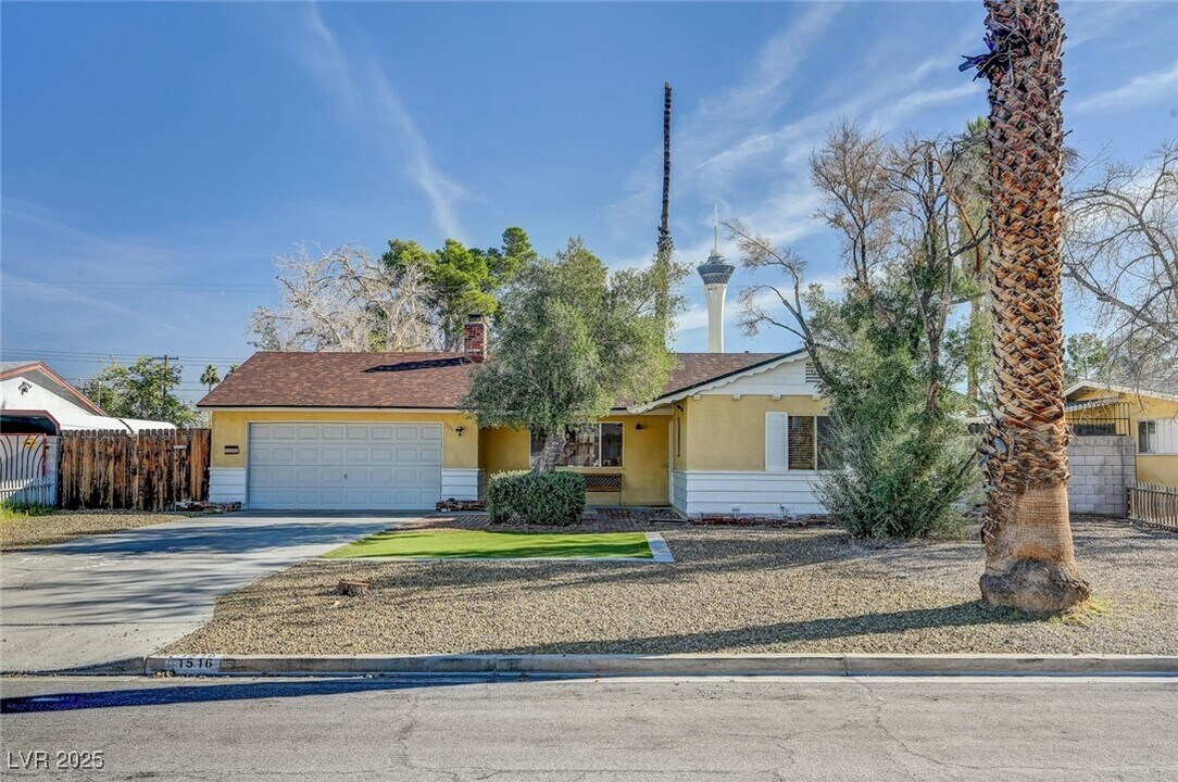 1516 Inverness Ave in Las Vegas, NV - Building Photo