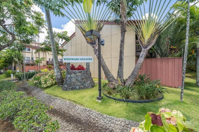 46-63-63 Emepela Pl in Kaneohe, HI - Building Photo - Building Photo