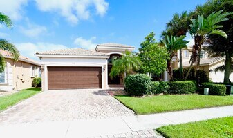 7458 Via Luria in Greenacres, FL - Building Photo