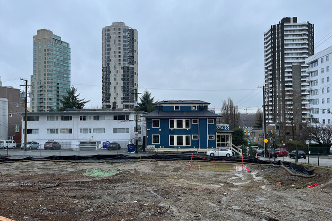 Bay Vista in Vancouver, BC - Building Photo - Building Photo