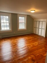 66 S Maple St, Unit A in Vergennes, VT - Building Photo - Building Photo