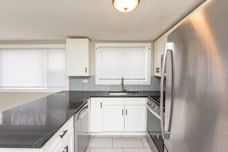 3058 N Kostner Ave in Chicago, IL - Building Photo - Building Photo