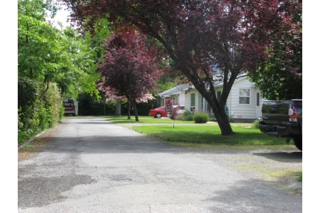 307 Tussey Ln in Grants Pass, OR - Building Photo