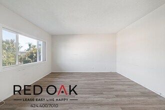 2036 E Whiting Ave in Fullerton, CA - Building Photo - Building Photo