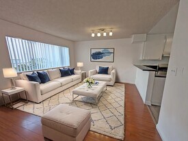 Piedmont in Glendale, CA - Building Photo