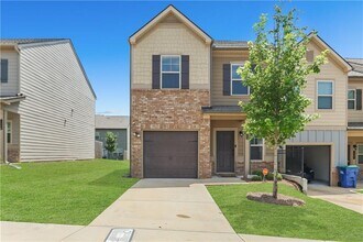 7122 Chara Ln in Atlanta, GA - Building Photo - Building Photo