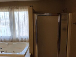 1545 S Stone Dr, Unit stone Drive in Bloomington, IN - Building Photo - Building Photo