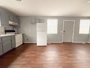 230 W Jere Whitson Rd in Cookeville, TN - Building Photo - Building Photo