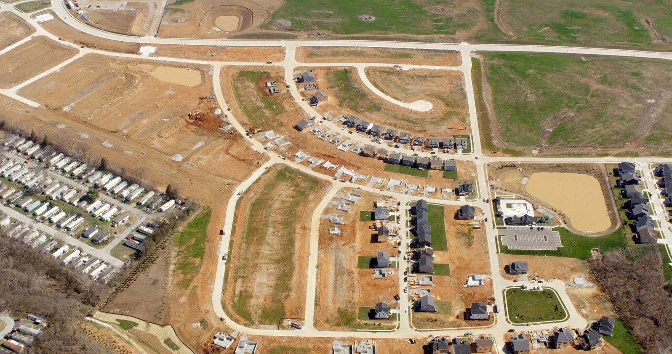 Streets of Caledonia in O'Fallon, MO - Building Photo