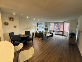 1122 N Dearborn St in Chicago, IL - Building Photo
