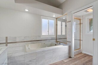 7656 Boca Raton Dr in Las Vegas, NV - Building Photo - Building Photo