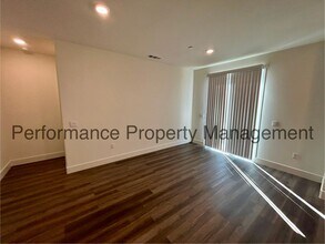 6611 Glacier Bay St in Bakersfield, CA - Building Photo - Building Photo