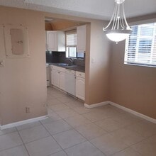 15217 Lakes of Delray Blvd in Delray Beach, FL - Building Photo - Building Photo