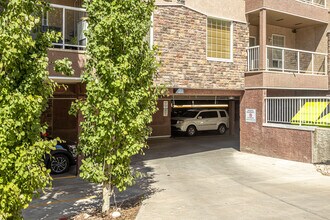 5 Perron St in St. Albert, AB - Building Photo - Building Photo