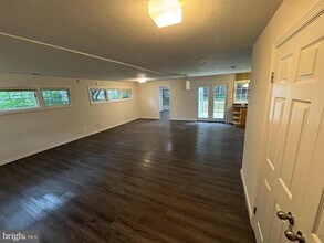 7514 Fisher Dr in Falls Church, VA - Building Photo - Building Photo