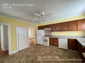 809 S Division St in Salisbury, MD - Building Photo - Building Photo