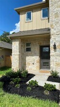 7059 Silverleaf Oak St in Conroe, TX - Building Photo - Building Photo