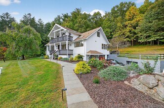 602 Oscawana Lake Rd in Putnam Valley, NY - Building Photo - Building Photo