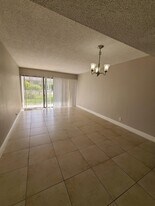 1460 Windorah Way in Royal Palm Beach, FL - Building Photo