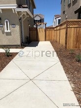 471 Hydrangea Glen in Mountain House, CA - Building Photo - Building Photo