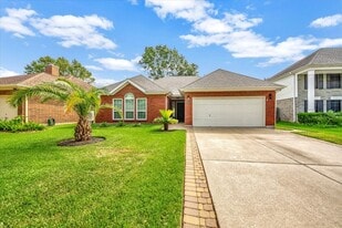 146 Bayou Bend Dr in League City, TX - Building Photo
