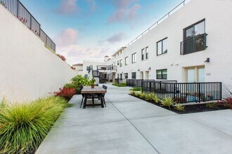 4701 Fair Ave in Oakland, CA - Building Photo - Building Photo