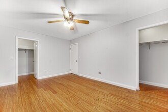446 Irvine Ct in Wheeling, IL - Building Photo - Building Photo