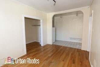 523 W Melrose St, Unit A02C in Chicago, IL - Foto de edificio - Building Photo