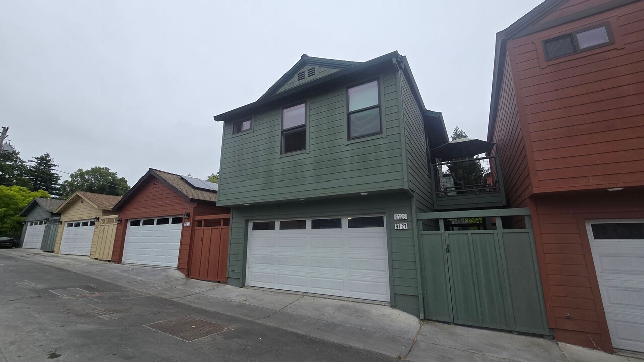 9127 Thiessen Ln in Graton, CA - Building Photo