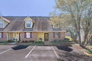 916 Bradley Bell Dr in Knoxville, TN - Building Photo