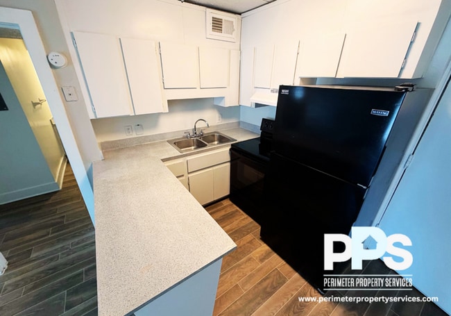 1040 Sandtown Rd SW in Marietta, GA - Building Photo - Building Photo