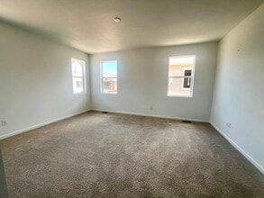 2645 Sawyer Ln in Erie, CO - Foto de edificio - Building Photo